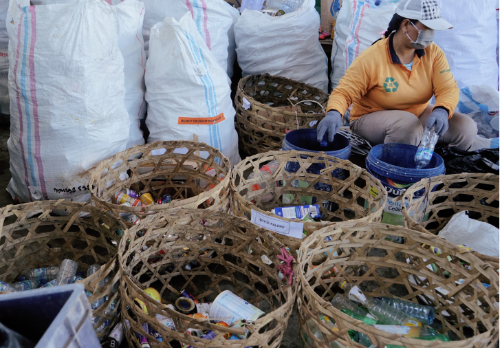 Indonesia presents action plan against plastic pollution
